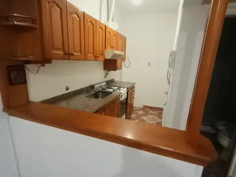 Depto Tipo Casa en Alquiler de 2 dormitorios