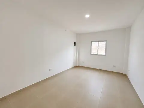 Casa en Alquiler en Libertad, $ 670.000
