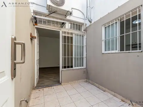 Depto Tipo Casa en Alquiler de 2 ambientes