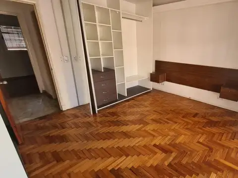 Depto Tipo Casa en Venta en Villa del Parque, USD 139.000