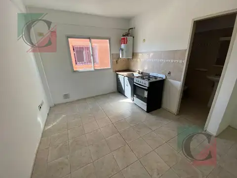 Departamento en Alquiler en Lanus Este, $ 380.000