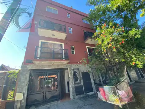 Departamento 2 amb con balcon y patio cerca del velodromo  - Lanús Este