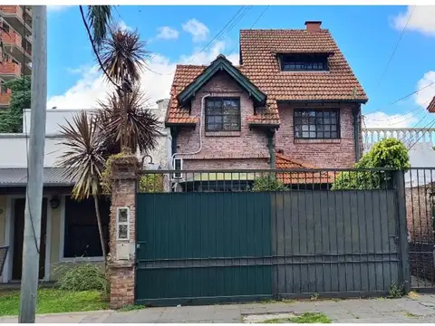 VENTA HERMOSO DUPLEX 4 AMBIENTES CON ENTRADA DE COCHE, CHILA
