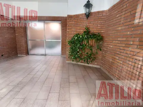 Depto Tipo Casa en Venta en Saavedra, USD 300.000