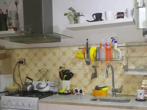 Casa 4 ambientes con 1 baño