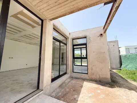 Casa en Venta en La Plata, USD 240.000