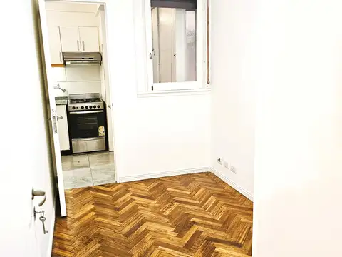 Hermoso semipiso de 4 ambientes con 2 baños en Palermo -A pasos de La Rural y el Rosedal - Excelente zona - Listo para habitar