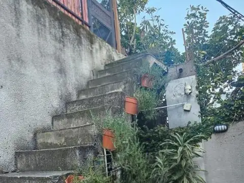 Depto Tipo Casa 7 ambientes con 2 baños
