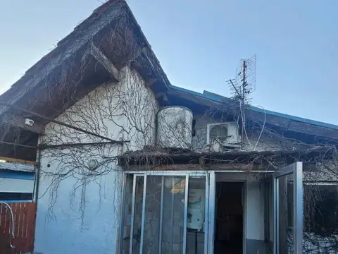 PH en venta - 3 Dormitorios 2 Baños - Quilmes