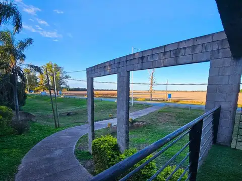 Casa 2 ambientes con 3 baños
