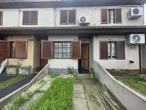 Duplex en venta en Castelar Norte.