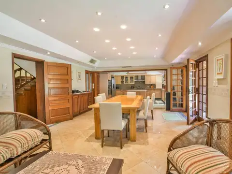 Casa en Venta de 5 dormitorios