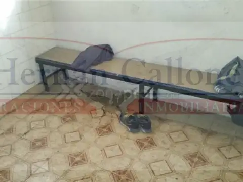 GALPÓN DE 450 M² EN VILLA LUZURIAGA