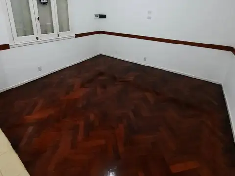 Oficina en Alquiler 50 años