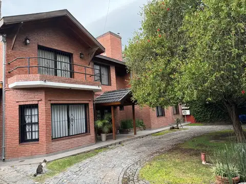 Casa en Venta en Barrio Parque Leloir, USD 580.000