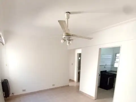 Tres Arroyos 800, Piso 7