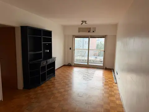Departamento 3 ambientes con balcon al contra frente