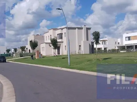 Av. De Los Lagos