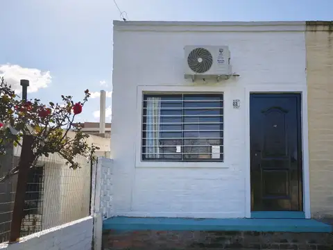Depto Tipo Casa Monoambiente con 1 baño