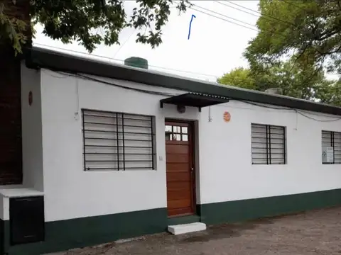 ALQUILER CASA 3 AMBIENTES 12 MESES