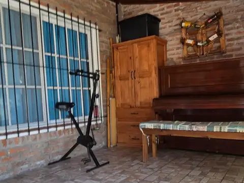 Casa en venta en Luis Guillon