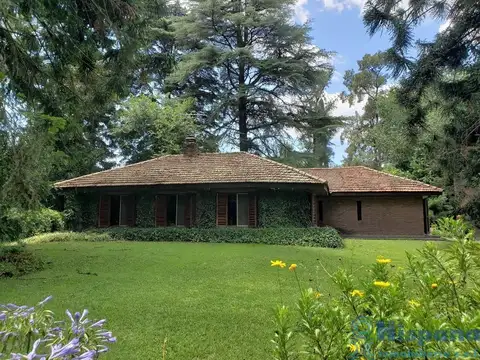 RETASADA! Casa en Venta, B° Los Jazmines, sobre la calle Mar del Plata. APTA CREDITO