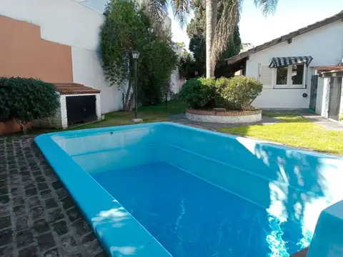 Casa en Venta con 1 cochera