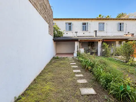 Depto Tipo Casa en Venta con 1 cocheras