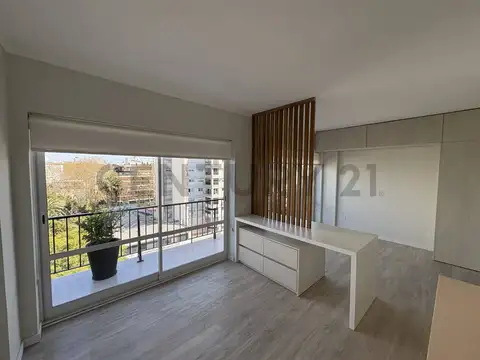 Venta Monoambiente totalmente refaccionado a nuevo con balcón corrido y vista ab