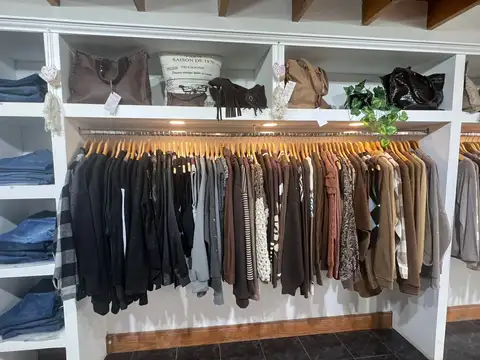 FONDO DE COMERCIO, LOCAL DE INDUMENTARIA FEMENINA EN VENTA, GENERAL LAS HERAS