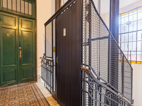 Departamento 7 ambientes con 3 baños