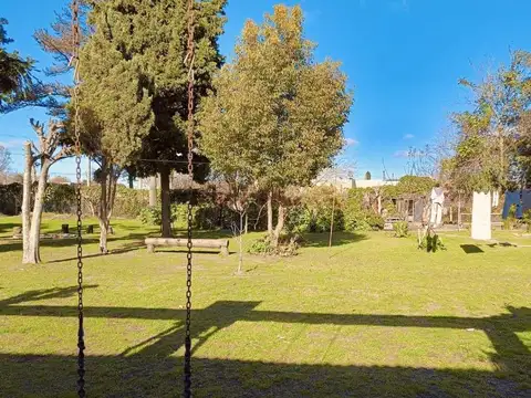 Quinta en Venta con 3 cocheras