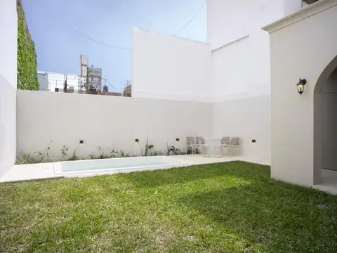 Casa 5 ambientes con 4 baños