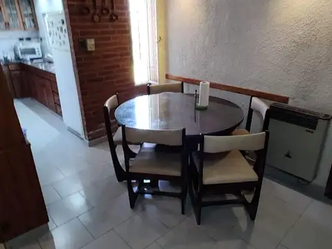 Casa en Venta en Lomas De Zamora, USD 155.000