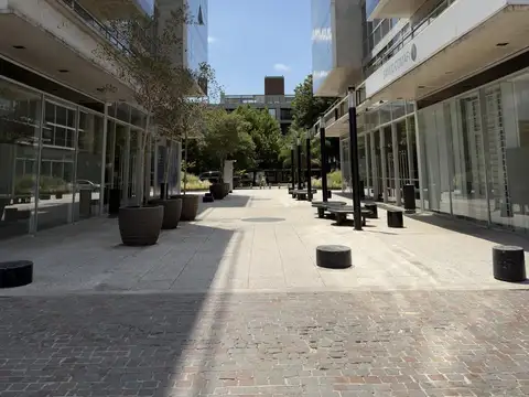 Local en Venta en Complejo 46 Plaza, USD 130.000