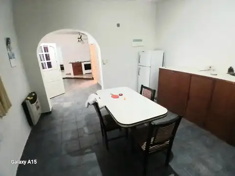 Alquiler inmueble de 4 amb (solo uso peofesional)