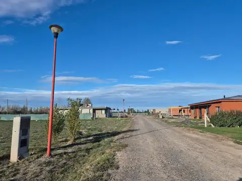 Venta Lote Barrio Jardin Del Valle Cipolletti