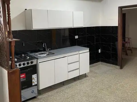 casa tipo ph en planta alta fondo super amplio
