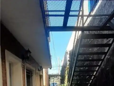 MONOAMBIENTE a 200 m de la bajada de Panamericana y Ruta 25