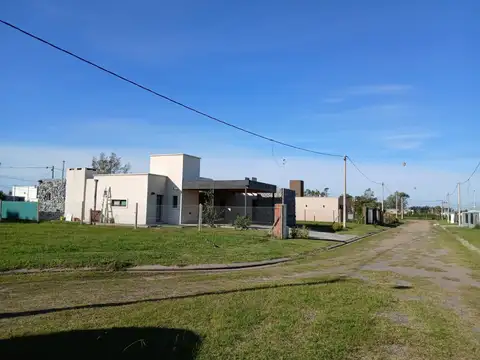 Terreno en Venta 20  mts Fondo