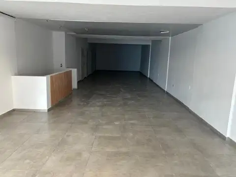 Local en Alquiler en Monserrat, $ 2.000.000