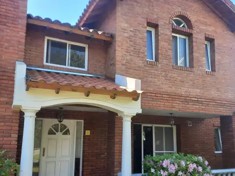 CASA 5 AMBIENTES VENTA COUNTRY LA DESEADA EZEIZA