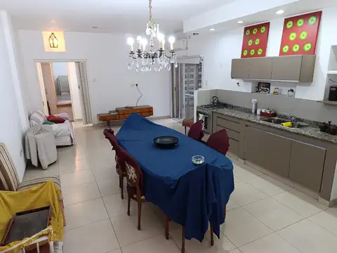 Depto Tipo Casa en Alquiler de 3 ambientes