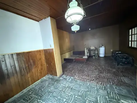 Casa 2 ambientes con 1 baño