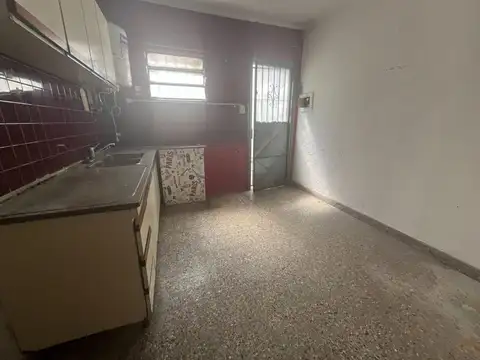 Depto Tipo Casa 2 ambientes con 1 baño