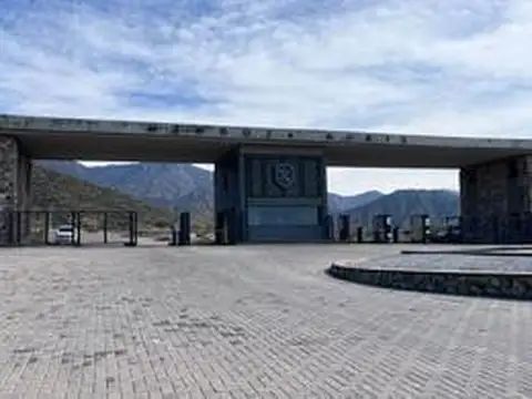 Hauser vende exclusivo lote en Mendoza Norte Country Club
