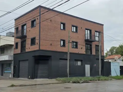 Libertad 4700, Piso 1