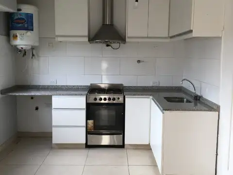 Departamento en Alquiler con 1 cocheras