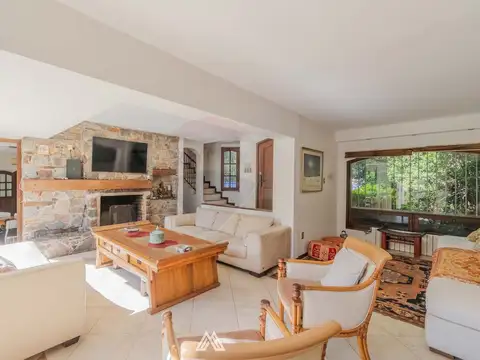 ALQUILER Casa para EMPRESA sbre Av.de las Americas