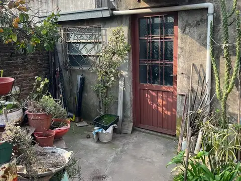 Casa 3 ambientes con 1 baño